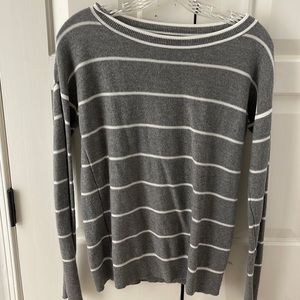 banana republic gray and white striped sweater
